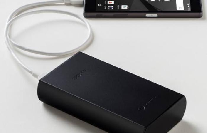 Sony-dən 15000 mAh-lıq Yeni Powerbank!