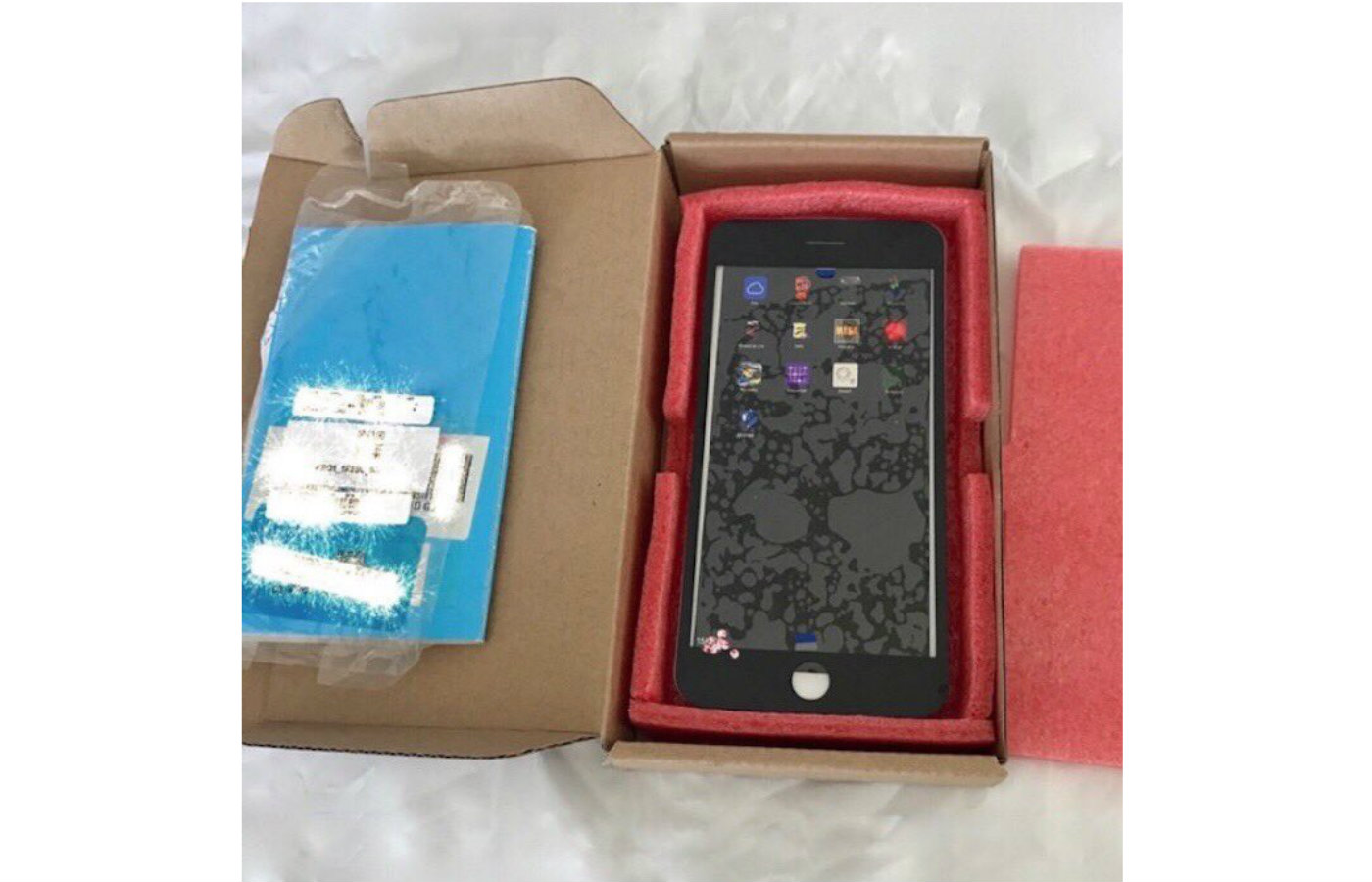 iPhone 8 pərakəndə satış qutusunda görüntüləndi