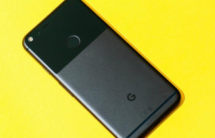 Google Pixel 2 smartfonu iPhone 8-dən daha cəlbedici görünür