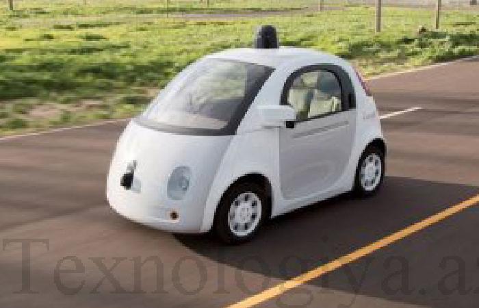 Google sürücüsüz avtomobili üçün sürücü axtarır