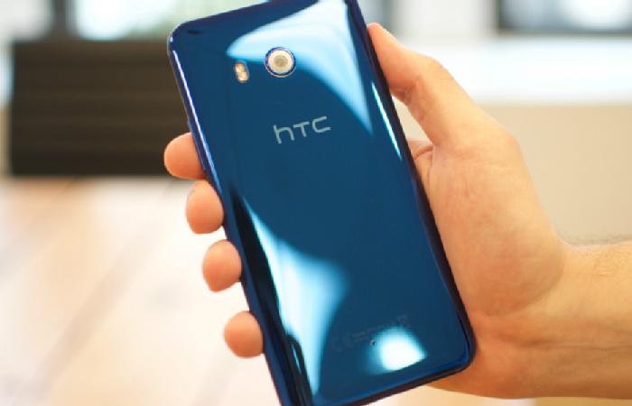 HTC U11 AnTuTu testlərində 1-ci oldu!