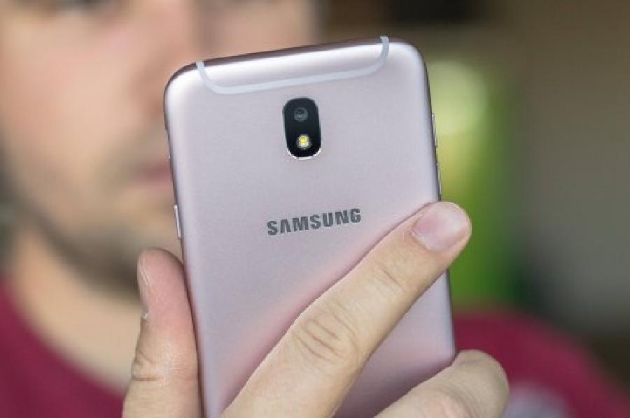 Samsung Galaxy J8 (2018) -in detalları ortaya çıxdı.